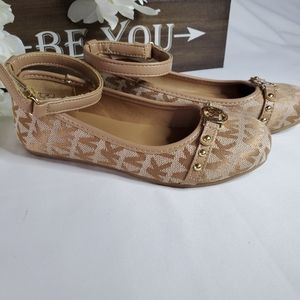 Kids Tan Michael kors size 11 shoe